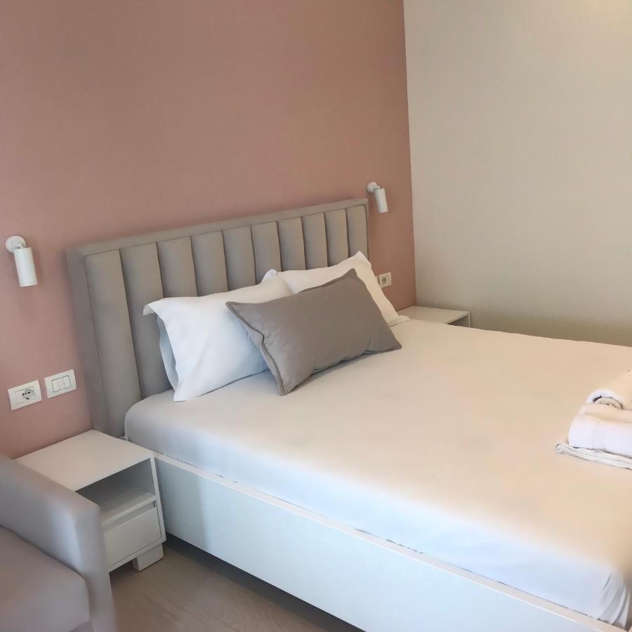 Emily'S Hotel Himara Kültér fotó
