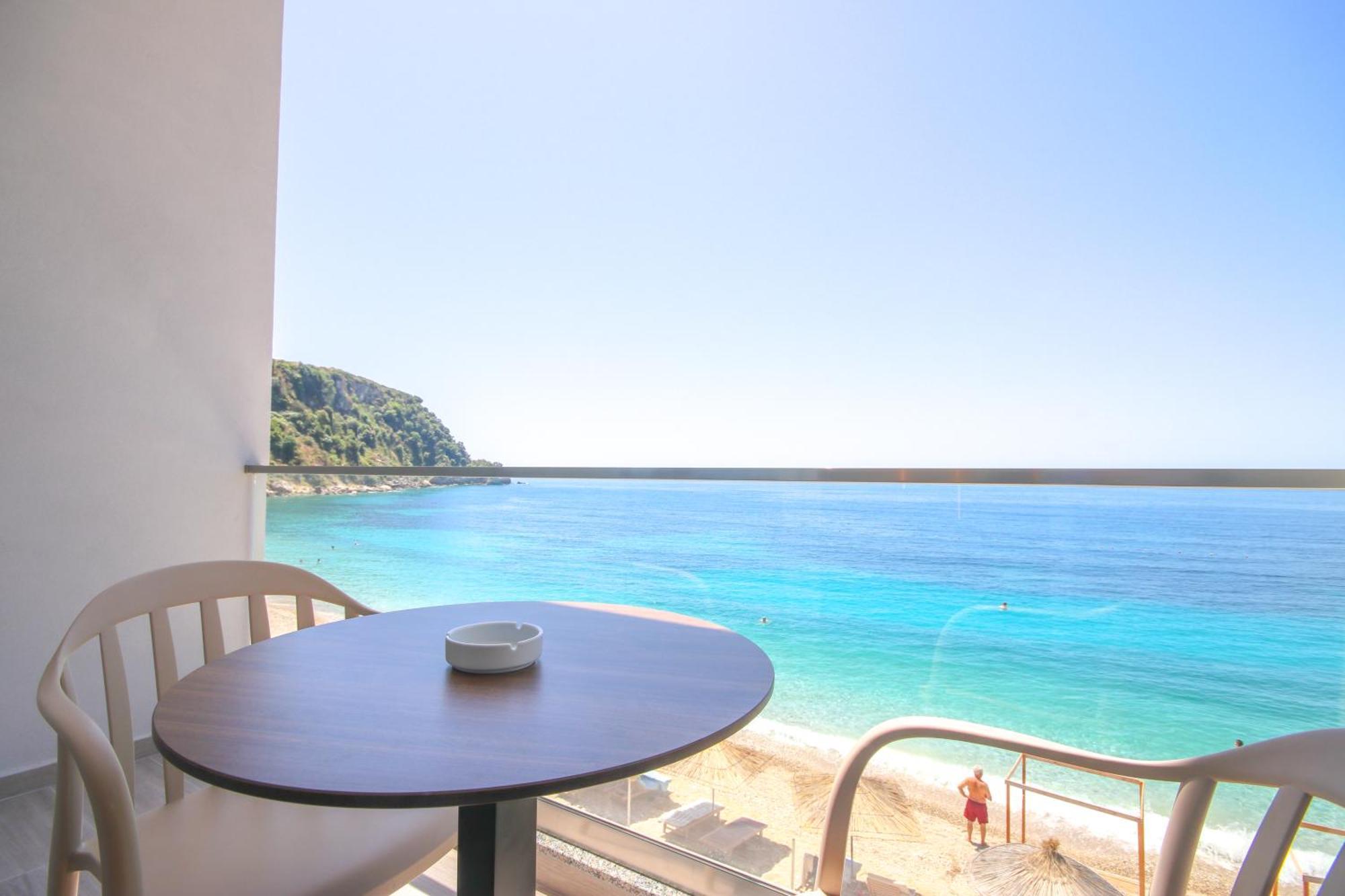 Emily'S Hotel Himara Kültér fotó
